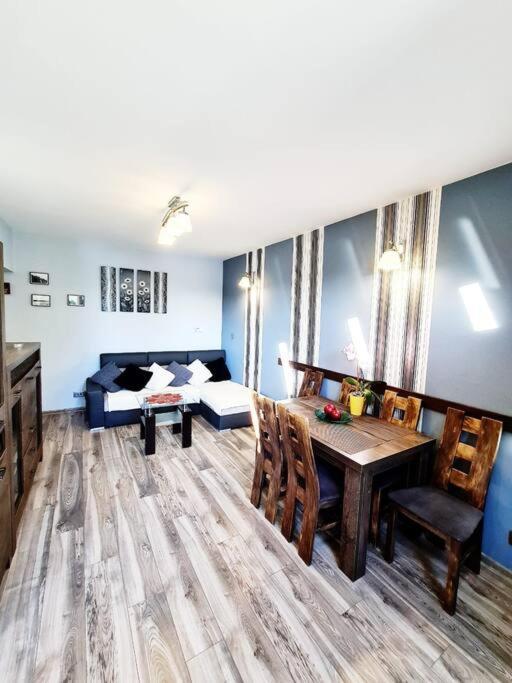 Mikolajki Apartament Miedzy Mostami Esterno foto